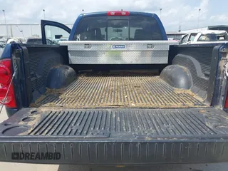 2008 Dodge 1500 SLT с VIN 1D7HA18248J171664, выставлен на аукционе IAAI как лот 42090593 с пробегом 238 001 миль миль и . История ставок и продаж доступна на DreamBid. Изображение 18.