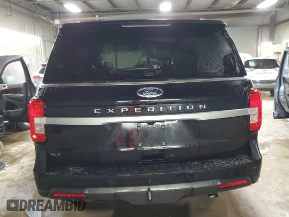 2022 Ford Expedition XLT with VIN 1FMJU1JTXNEA58503, listed as a Copart auction lot 44536905 with 0 mi miles and Non Repairable. Bid and sale history available at carsss.com. Image 6.