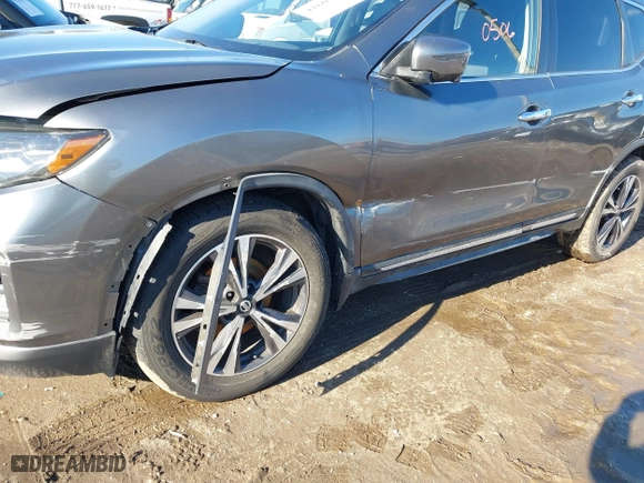 2018 Nissan Rogue S with VIN JN8AT2MV9JW309546, listed as a IAAI auction lot 41600506 with 90,703 mi miles. Bid and sale history available at carsss.com. Image 6.