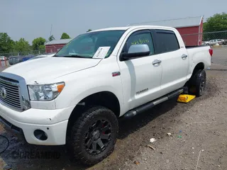 2013 Toyota Tundra Limited z VIN 5TFHY5F17DX295216, wystawiony jako IAAI lot #42390140 z przebiegiem 230 902 mil mil oraz . Historia ofert i sprzedaży dostępna na DreamBid. Obrazek 2.