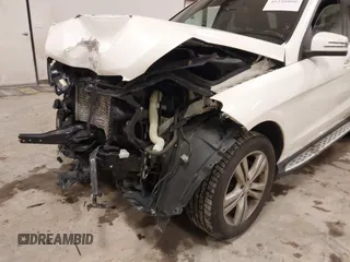 2013 Mercedes-Benz M 350 with VIN 4JGDA2EB8DA231017, listed as a IAAI auction lot 41228060 with Not Provided miles and . Bid and sale history available at DreamBid. Image 6.