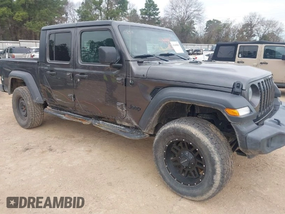 2020 Jeep Gladiator Sport S with VIN 1C6HJTAG2LL151865, listed as a IAAI auction lot 41649805 with 117,093 mi miles. Bid and sale history available at carsss.com. Image 1.