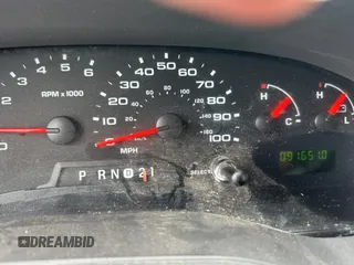 2007 Ford Econoline Passenger XL z VIN 1FMNE11WX7DA31450, wystawiony jako Copart lot #63062985 z przebiegiem 91 651 mil mil oraz Czysty tytuł • Clean title. Historia ofert i sprzedaży dostępna na DreamBid. Obrazek 8.