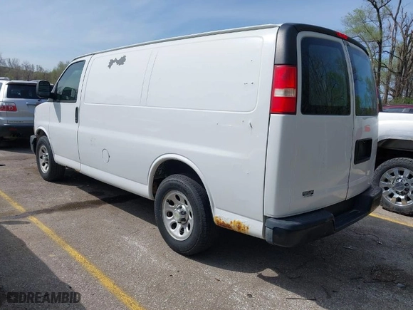 2012 Chevrolet Express Cargo Van with VIN 1GCSGAFX2C1129564, listed as a IAAI auction lot 41926325 with 257,259 mi miles. Bid and sale history available at carsss.com. Image 3.