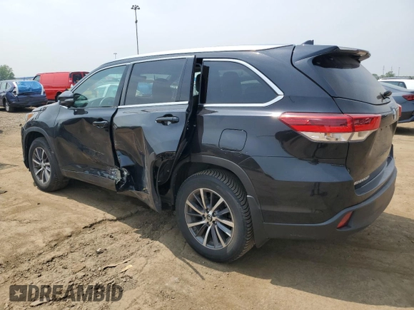2017 Toyota Highlander XLE with VIN 5TDJZRFH5HS378559, listed as a Copart auction lot 60284395 with 121,915 mi miles and Clean title. Bid and sale history available at DreamBid. Image 2.