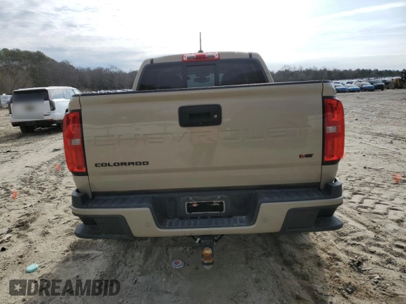 2021 Chevrolet Colorado 4WD Z71 z VIN 1GCGTDEN7M1221936, wystawiony jako Copart lot #47198755 z przebiegiem 46 422 mil mil oraz Szkoda całkowita • Salvage title. Historia ofert i sprzedaży dostępna na DreamBid. Obrazek 6.