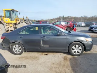 2007 Toyota Camry CE with VIN 4T1BE46K17U001229, listed as a IAAI auction lot 42072932 with 237,786 mi miles. Bid and sale history available at carsss.com. Image 13.