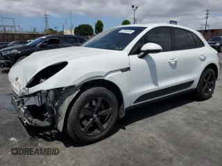2020 Porsche Macan with VIN WP1AA2A55LLB01916, listed as a Copart auction lot 55700165 with 63,084 mi miles and Salvage title. Bid and sale history available at DreamBid. Image 1.