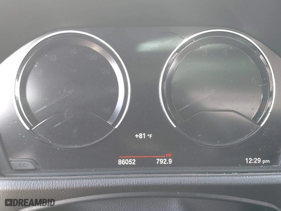 2020 BMW X2 sDrive28i with VIN WBXYH9C01L5P15004, listed as a IAAI auction lot 41128060 with 86,052 mi miles. Bid and sale history available at carsss.com. Image 7.