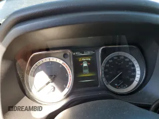 2017 Nissan Titan Pro-4X z VIN 1N6BA1F42HN530830, wystawiony jako Copart lot #63860384 z przebiegiem 317 812 mil mil oraz Szkoda całkowita • Salvage title. Historia ofert i sprzedaży dostępna na DreamBid. Obrazek 9.