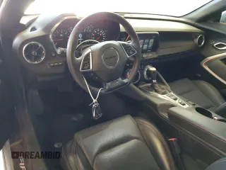 2017 Chevrolet Camaro 2SS z VIN 1G1FH1R70H0141082, wystawiony jako Copart lot #54060265 z przebiegiem 26 504 mil mil oraz Szkoda całkowita • Salvage title. Historia ofert i sprzedaży dostępna na DreamBid. Obrazek 8.