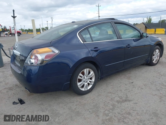 2010 Nissan Altima 2.5 S with VIN 1N4AL2AP2AN547381, listed as a IAAI auction lot 42135963 with 206,369 mi miles. Bid and sale history available at carsss.com. Image 4.