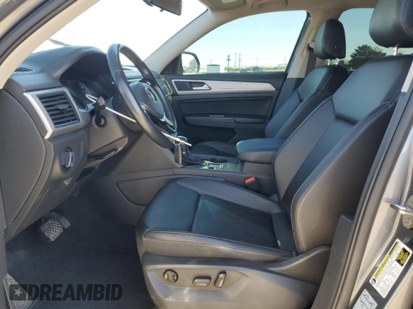 2018 Volkswagen Atlas SE z VIN 1V2CP2CA2JC596042, wystawiony jako Copart lot #49864425 z przebiegiem 87 859 mil mil oraz Szkoda całkowita • Salvage title. Historia ofert i sprzedaży dostępna na DreamBid. Obrazek 7.