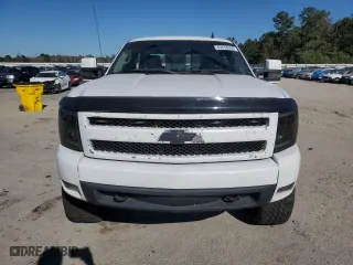 2007 Chevrolet Silverado 1500 LT w/1LT with VIN 2GCEK13M671550709, listed as a Copart auction lot 83878094 with 239,712 mi miles and Salvage Title. Bid and sale history available at carsss.com. Image 5.