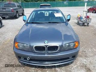 2002 BMW 3 Series 325Ci with VIN WBABN33402PG56171, listed as a IAAI auction lot 42657532 with 166,553 mi miles and . Bid and sale history available at DreamBid. Image 6.