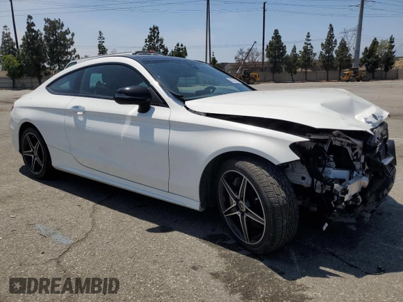 2018 Mercedes-Benz C 300 with VIN WDDWJ4JB1JF739946, listed as a Copart auction lot 60337685 with 49,017 mi miles and Salvage title. Bid and sale history available at DreamBid. Image 4.