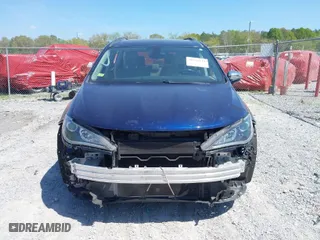 2017 Chrysler Pacifica Limited with VIN 2C4RC1GG5HR531414, listed as a IAAI auction lot 41951438 with 94,676 mi miles. Bid and sale history available at carsss.com. Image 12.