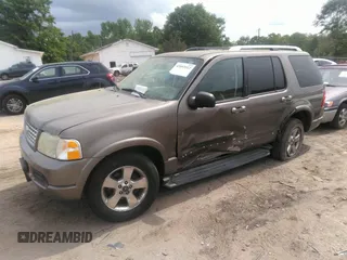 2003 Ford Explorer с VIN 1FMZU65K43UA92733, выставлен на аукционе IAAI как лот 42093512 с пробегом 201 805 миль миль и . История ставок и продаж доступна на DreamBid. Изображение 2.
