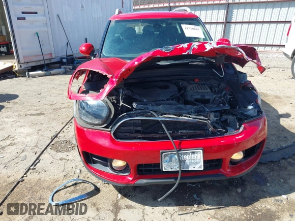 2019 MINI Countryman Cooper with VIN WMZYS7C55K3F45774, listed as a IAAI auction lot 41720883 with 124,599 mi miles and . Bid and sale history available at DreamBid. Image 6.