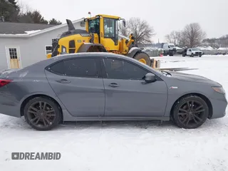 2018 Acura TLX w/A-SPEC Pkg with VIN 19UUB3F66JA000350, listed as a IAAI auction lot 41301826 with 201,369 mi miles. Bid and sale history available at carsss.com. Image 14.
