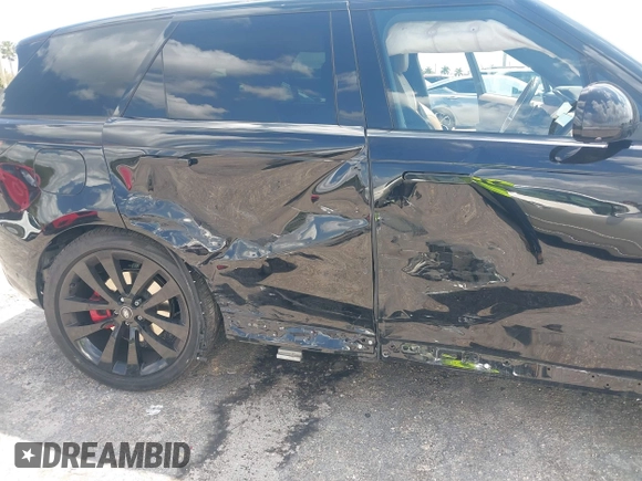 2024 Land Rover Range Rover Sport Dynamic SE z VIN SAL1L9FU8RA178264, wystawiony jako IAAI lot #41921344 z przebiegiem 9 851 mil mil oraz . Historia ofert i sprzedaży dostępna na DreamBid. Obrazek 6.