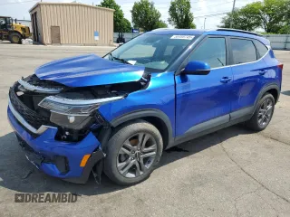 2023 Kia Seltos S z VIN KNDEU2AA6P7406248, wystawiony jako Copart lot #56958745 z przebiegiem 46 357 mil mil oraz Szkoda całkowita • Salvage title. Historia ofert i sprzedaży dostępna na DreamBid. Obrazek 1.