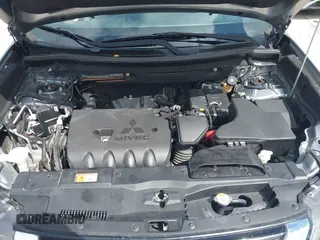 2018 Mitsubishi Outlander SE z VIN JA4AD3A38JZ020054, wystawiony jako IAAI lot #42100256 z przebiegiem 50 100 mil mil oraz . Historia ofert i sprzedaży dostępna na DreamBid. Obrazek 10.