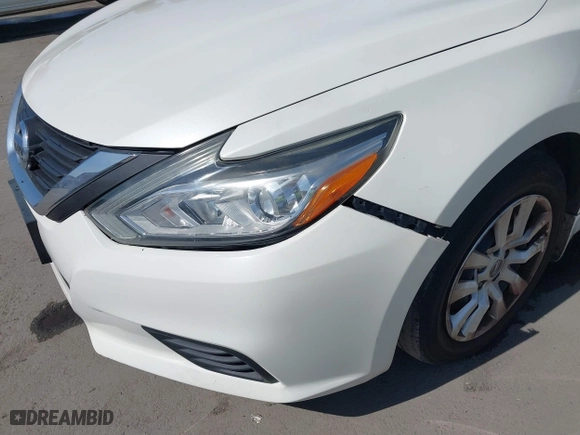 2016 Nissan Altima 2.5 SL with VIN 1N4AL3APXGC249882, listed as a IAAI auction lot 41862562 with 167,596 mi miles. Bid and sale history available at carsss.com. Image 13.