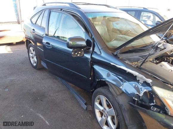 2004 Lexus RX 330 with VIN JTJGA31U040036370, listed as a IAAI auction lot 41675331 with 112,039 mi miles. Bid and sale history available at carsss.com. Image 6.