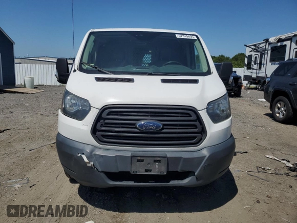 2015 Ford Transit Cargo z VIN 1FTNR1ZM1FKB05215, wystawiony jako Copart lot #62349495 z przebiegiem 154 057 mil mil oraz Czysty tytuł • Clean title. Historia ofert i sprzedaży dostępna na DreamBid. Obrazek 5.