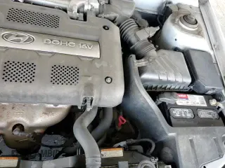 2006 Hyundai Elantra GLS z VIN KMHDN56D46U179294, wystawiony jako Copart lot #60853605 z przebiegiem 46 145 mil mil oraz Szkoda całkowita • Salvage title. Historia ofert i sprzedaży dostępna na DreamBid. Obrazek 13.