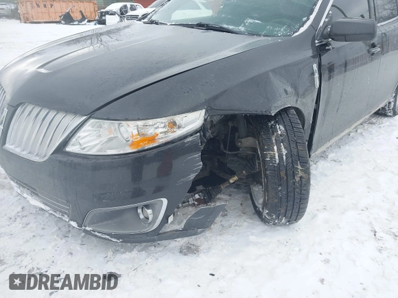 2012 Lincoln MKS with VIN 1LNHL9ER8CG806939, listed as a IAAI auction lot 41417607 with 147,808 mi miles. Bid and sale history available at carsss.com. Image 6.
