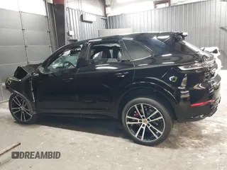 2024 Porsche Cayenne S с VIN WP1AL2AY3RDA32831, выставлен на аукционе IAAI как лот 40750798 с пробегом Не указан миль и . История ставок и продаж доступна на DreamBid. Изображение 14.