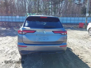 2022 Mitsubishi Outlander SE with VIN JA4J4UA86NZ070121, listed as a IAAI auction lot 41173193 with 39,541 mi miles. Bid and sale history available at carsss.com. Image 16.
