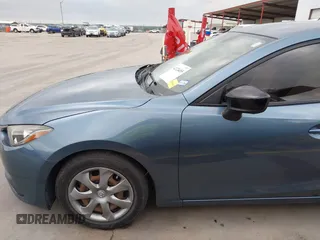2015 Mazda 3 i SV z VIN JM1BM1T77F1251936, wystawiony jako IAAI lot #42124495 z przebiegiem 82 805 mil mil oraz . Historia ofert i sprzedaży dostępna na DreamBid. Obrazek 19.