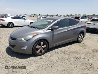 2013 Hyundai Elantra GLS z VIN 5NPDH4AE5DH352415, wystawiony jako Copart lot #59720075 z przebiegiem Nie podano mil oraz Szkoda całkowita • Salvage title. Historia ofert i sprzedaży dostępna na DreamBid. Obrazek 1.