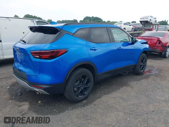 2024 Chevrolet Blazer LT z VIN 3GNKBJRS7RS129203, wystawiony jako IAAI lot #42266070 z przebiegiem 24 094 mil mil oraz . Historia ofert i sprzedaży dostępna na DreamBid. Obrazek 4.