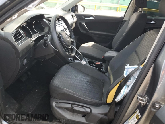 2020 Volkswagen Tiguan S with VIN 3VV1B7AXXLM123021, listed as a Copart auction lot 58362715 with 88,548 mi miles and Salvage title. Bid and sale history available at DreamBid. Image 7.