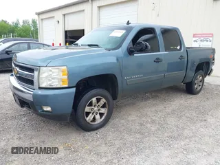 2008 Chevrolet Silverado 1500 LTZ with VIN 3GCEK13398G289804, listed as a IAAI auction lot 42049924 with 262,434 mi miles. Bid and sale history available at carsss.com. Image 17.