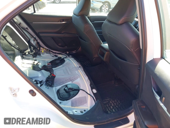 2023 Toyota Camry SE z VIN 4T1G11BK2PU076186, wystawiony jako IAAI lot #41602143 z przebiegiem 18 307 mil mil oraz . Historia ofert i sprzedaży dostępna na DreamBid. Obrazek 8.