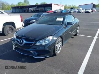 2016 Mercedes-Benz E 400 with VIN WDDKK6FF7GF334640, listed as a IAAI auction lot 42014084 with Not Provided miles and . Bid and sale history available at carsss.com. Image 2.
