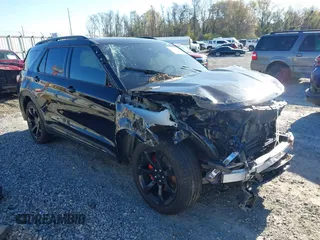 2020 Ford Explorer ST z VIN 1FM5K8GC1LGA33613, wystawiony jako IAAI lot #41804673 z przebiegiem 40 000 mil mil oraz . Historia ofert i sprzedaży dostępna na DreamBid. Obrazek 1.