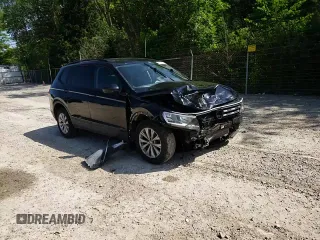 2018 Volkswagen Tiguan S with VIN 3VV0B7AX5JM033302, listed as a Copart auction lot 61534745 with 111,230 mi miles and Salvage title. Bid and sale history available at DreamBid. Image 15.
