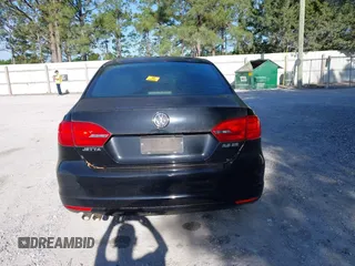 2011 Volkswagen Jetta SE с VIN 3VWBX7AJ8BM108433, выставлен на аукционе IAAI как лот 42259922 с пробегом 134 468 миль миль и . История ставок и продаж доступна на DreamBid. Изображение 16.