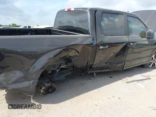 2020 Ford F-150 XL z VIN 1FTEW1C54LKF53650, wystawiony jako IAAI lot #42792712 z przebiegiem 78 047 mil mil oraz . Historia ofert i sprzedaży dostępna na DreamBid. Obrazek 6.