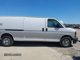 2017 Chevrolet Express Cargo Van with VIN 1GCWGBFFXH1139037, listed as a IAAI auction lot 41784999 with 198,660 mi miles. Bid and sale history available at carsss.com. Image 13.