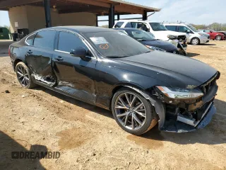 2019 Volvo S90 Momentum with VIN LVY102AK4KP111024, listed as a Copart auction lot 47934814 with 19,324 mi miles. Bid and sale history available at carsss.com. Image 4.