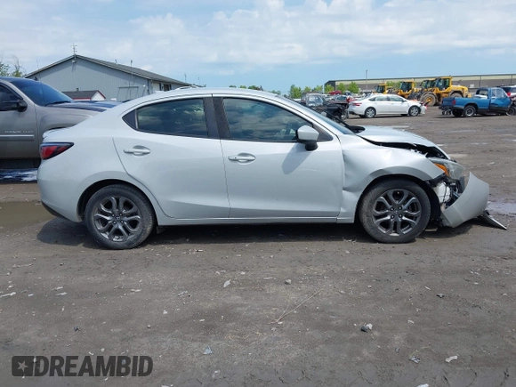 2019 Toyota Yaris L with VIN 3MYDLBYV7KY506813, listed as a IAAI auction lot 42253621 with 114,427 mi miles and . Bid and sale history available at DreamBid. Image 13.