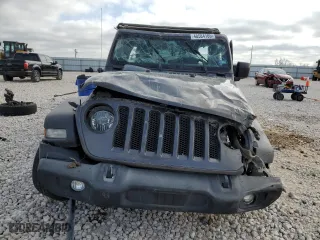 2020 Jeep Wrangler Unlimited Sport Altitude with VIN 1C4HJXDG6LW234273, listed as a Copart auction lot 48584185 with 74,936 mi miles and Salvage Title. Bid and sale history available at carsss.com. Image 5.