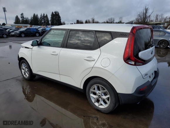 2021 Kia Soul S with VIN KNDJ23AU4M7740780, listed as a Copart auction lot 45237885 with 37,356 mi miles and Salvage Title. Bid and sale history available at carsss.com. Image 2.